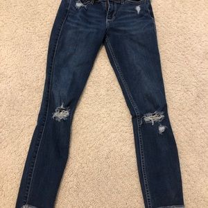Hollister Crop Jeans with holes in knees